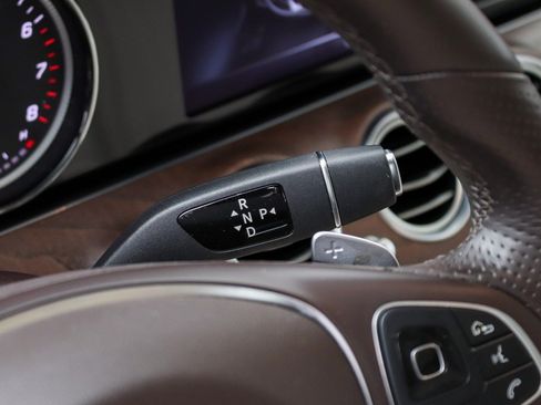 Used 2017 Mercedes-Benz E 300 image 25