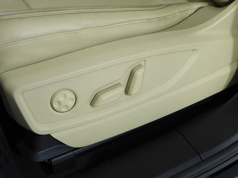 Used 2022 Audi Q5 2.0T Premium Plus w/ Premium Plus Package image 23