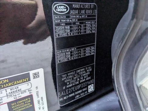 Certified 2023 Land Rover Defender 110 X-Dynamic SE image 15