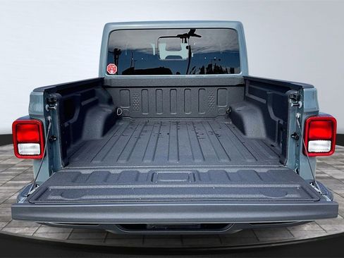 New 2026 Jeep Gladiator Sport image 16