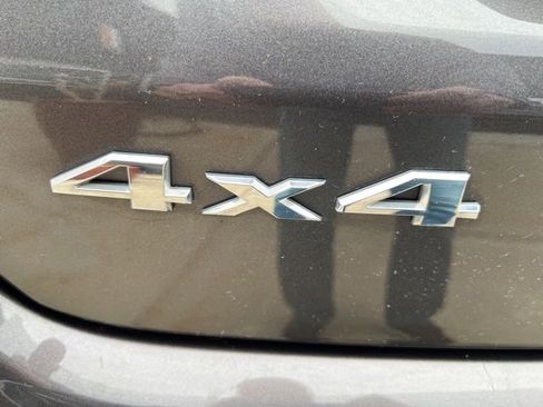 Certified 2022 Jeep Compass Limited image 11