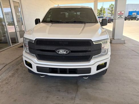 Used 2018 Ford F150 Platinum w/ Equipment Group 701A Luxury AWD/4WD image 2