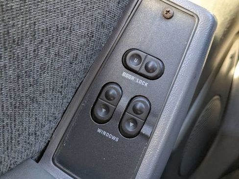 Used 1989 Ford Mustang GT RWD image 22