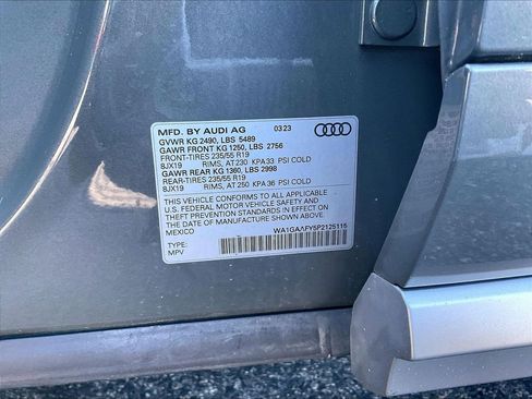 Used 2023 Audi Q5 2.0T Premium w/ Convenience Package AWD/4WD image 35