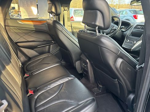 Used 2017 Lincoln MKC Reserve image 19