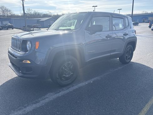 Used 2018 Jeep Renegade Sport w/ Power & Air Group image 8