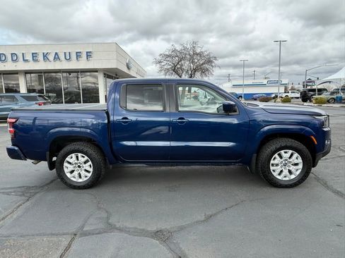 Used 2023 Nissan Frontier SV w/ SV Convenience Package image 8