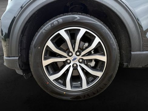 Used 2025 Ford Explorer ST-Line AWD/4WD image 11