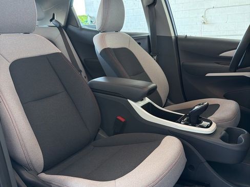 Used 2020 Chevrolet Bolt LT image 36