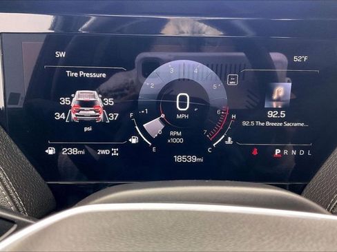 Used 2025 GMC Yukon XL Denali image 22