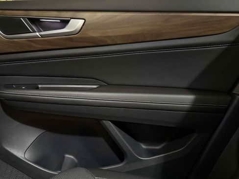 Certified 2024 Volkswagen Atlas SE image 15