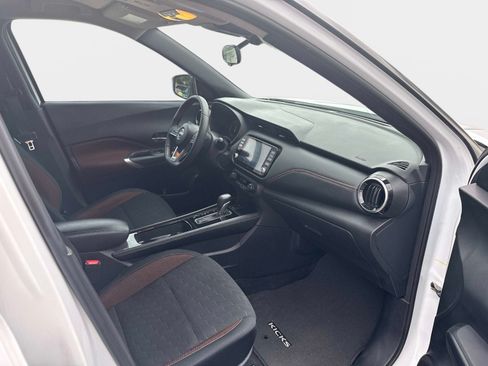 Certified 2024 Nissan Kicks SR FWD image 12