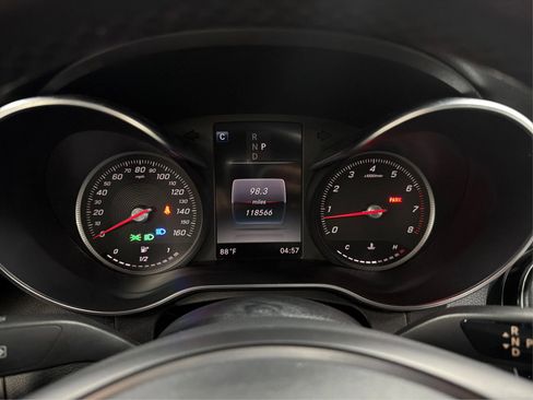 Used 2018 Mercedes-Benz C 300 Sedan w/ Premium Package image 36