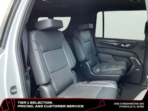 Used 2024 GMC Yukon XL Denali RWD image 11