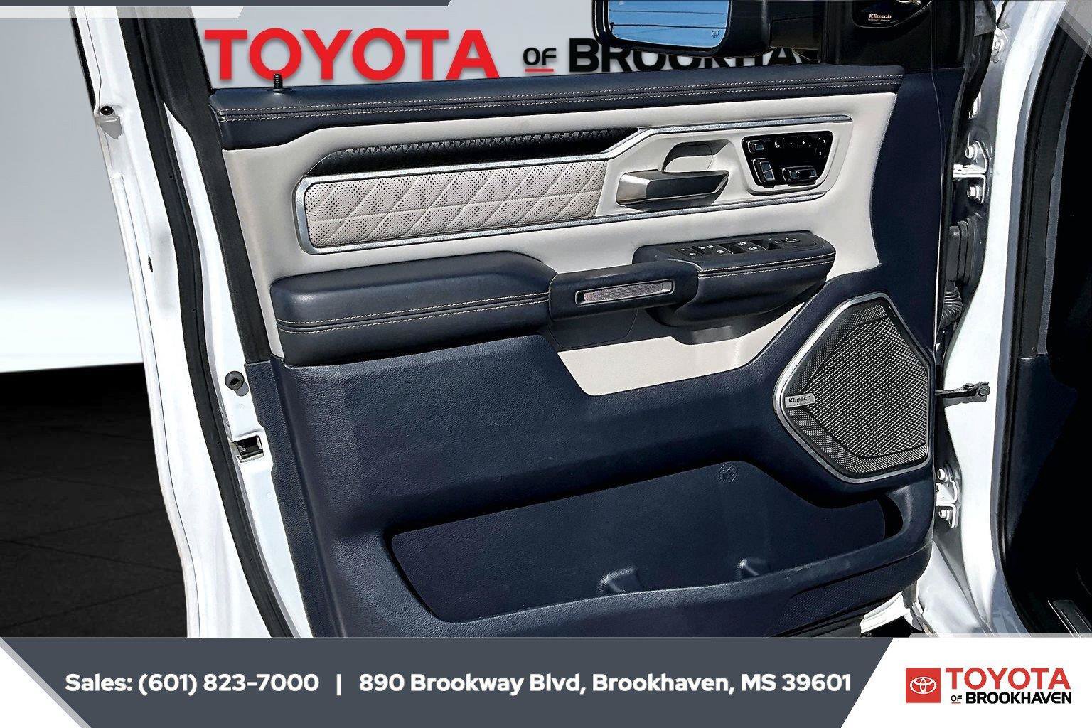 Used 2025 RAM 1500 Tungsten w/ Off Road Group AWD/4WD image 17
