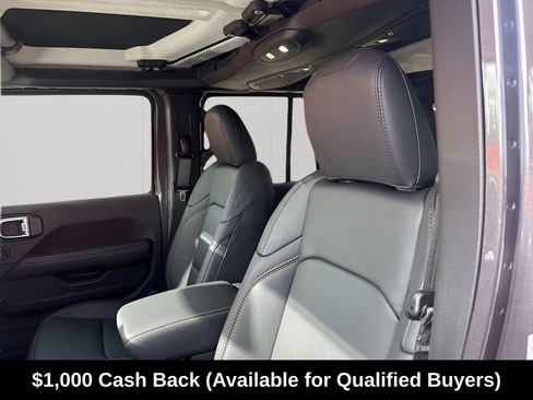 New 2026 Jeep Wrangler Sahara AWD/4WD image 31