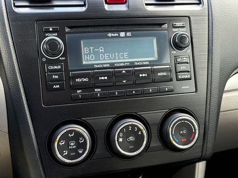 Used 2015 Subaru Forester 2.5i Premium w/ All-Weather Package image 24