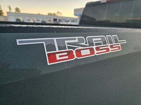 Certified 2025 Chevrolet Silverado 1500 Custom Trail Boss AWD/4WD image 5