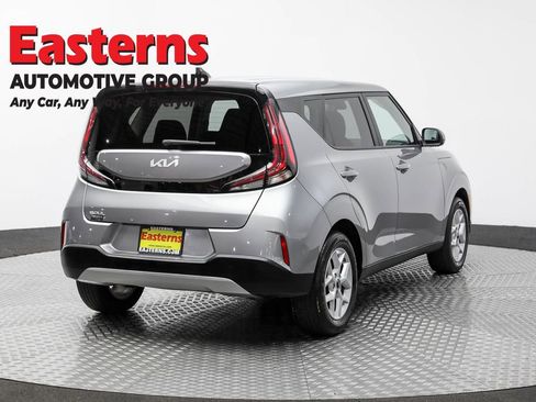 Used 2024 Kia Soul LX w/ Option Group 015 image 5