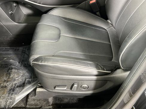 Used 2023 Hyundai Palisade SEL w/ Cargo Package image 19