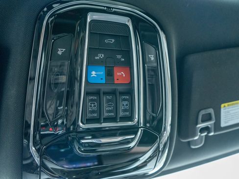 Used 2023 Jeep Grand Cherokee Summit w/ Adv Protech Group IV image 26