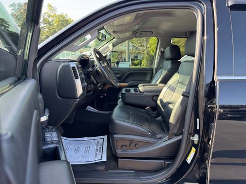 Used 2018 Chevrolet Silverado 2500 LTZ w/ Duramax Plus Package image 10