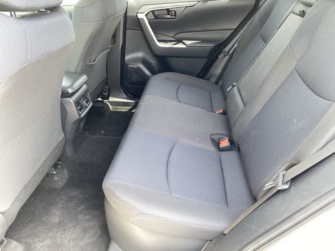 Used 2023 Toyota RAV4 LE AWD/4WD image 15