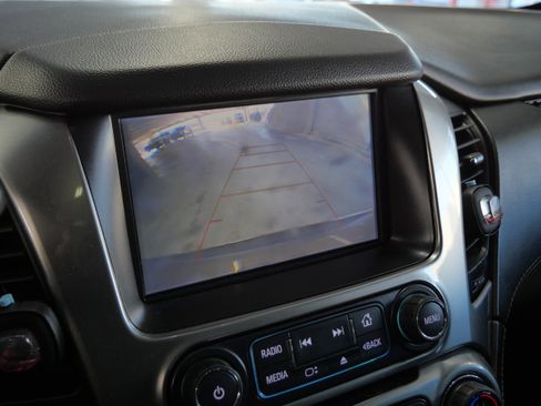 Used 2018 Chevrolet Suburban Premier image 30