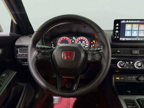 Used 2025 Honda Civic Type R image 32