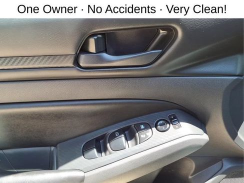 Used 2023 Nissan Altima 2.5 S FWD image 11