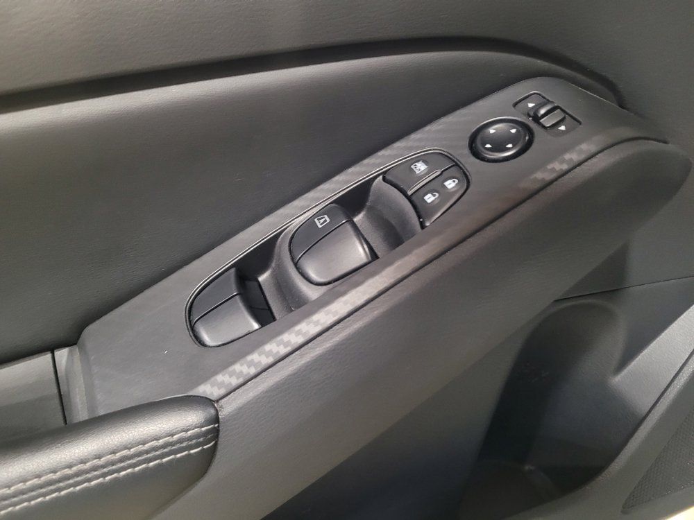 Used 2025 Nissan Altima 2.5 SV FWD image 27