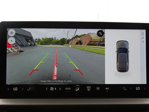 Used 2025 Ford Explorer Active RWD image 13