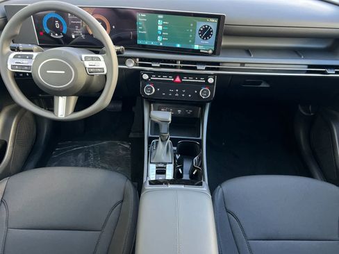 New 2026 Hyundai Tucson SEL FWD image 3