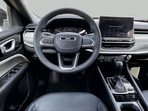 Used 2023 Jeep Compass Limited AWD/4WD image 6