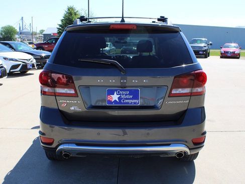 Used 2018 Dodge Journey Crossroad w/ Rear Seat Video Group AWD/4WD image 6