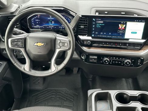 Used 2025 Chevrolet Silverado 1500 LT image 14