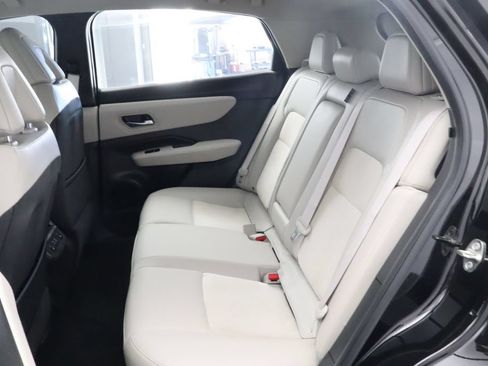 Used 2024 Nissan Ariya FWD image 33
