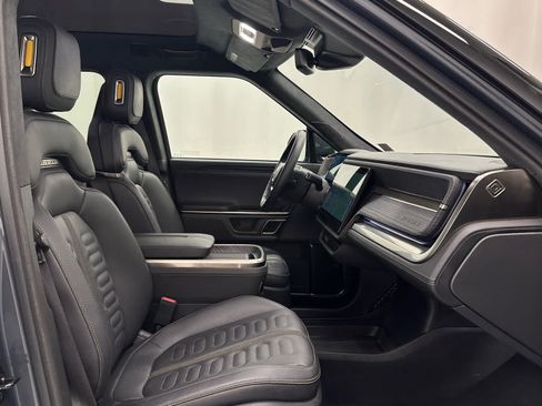 Used 2023 Rivian R1T Adventure AWD/4WD image 18