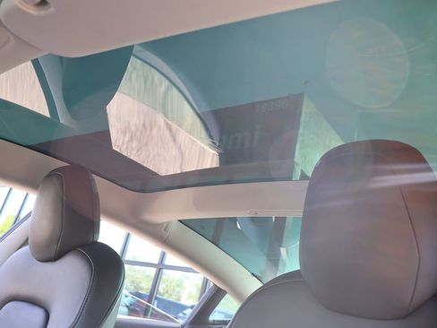 Used 2019 Tesla Model 3 Long Range RWD image 19