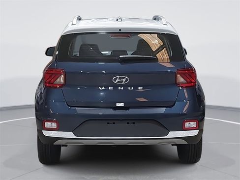 New 2026 Hyundai Venue SEL image 6