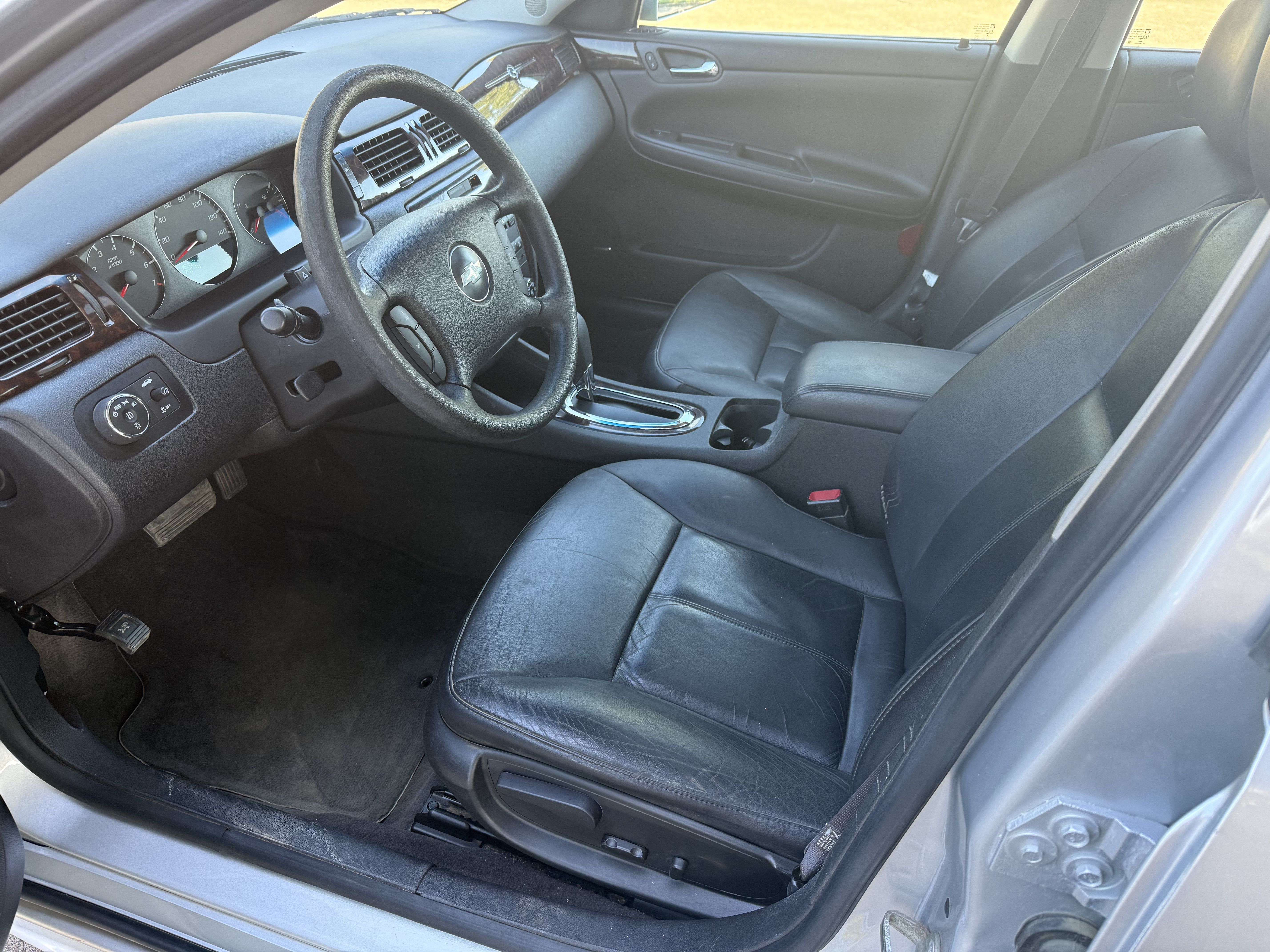 Used 2016 Chevrolet Impala LTZ FWD image 10