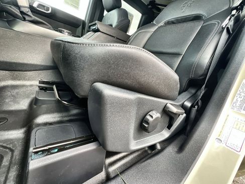 New 2025 Ford Bronco Big Bend w/ Black Diamond Package image 14