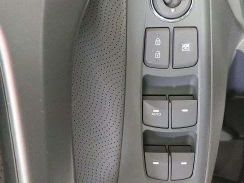 Used 2012 Hyundai Elantra Limited FWD image 15
