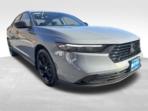 New 2025 Honda Accord SE image 9