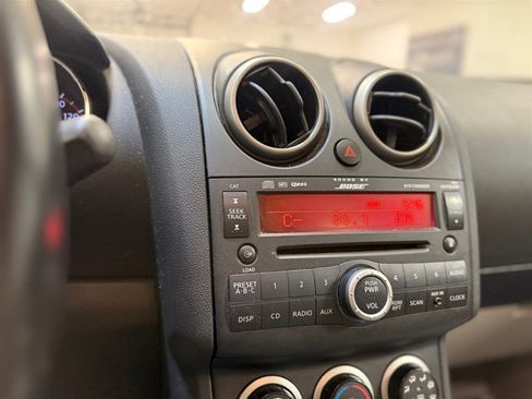 Used 2010 Nissan Rogue SL w/ Premium Pkg AWD/4WD image 17