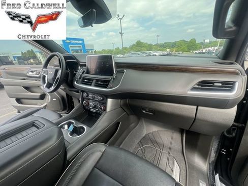 Used 2023 Chevrolet Tahoe Premier AWD/4WD image 35