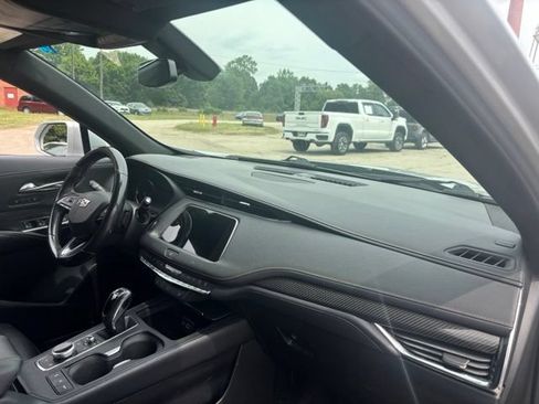 Used 2019 Cadillac XT4 Sport AWD/4WD image 9