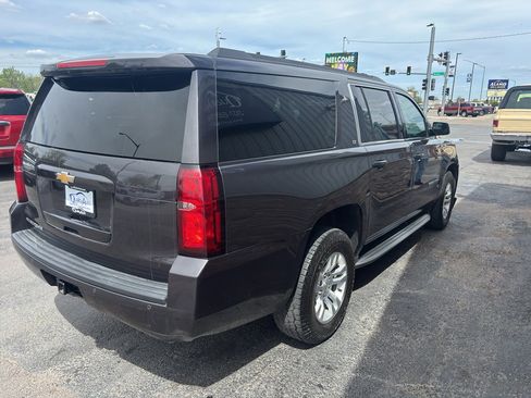 Used 2017 Chevrolet Suburban LT AWD/4WD image 5