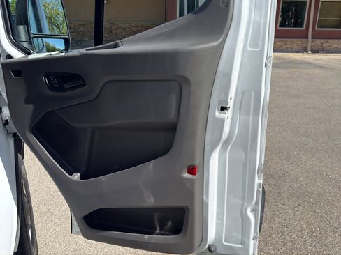 Used 2024 Ford Transit 250 148 High Roof RWD image 46
