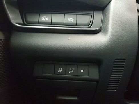 Certified 2025 MAZDA CX-30 Carbon image 35